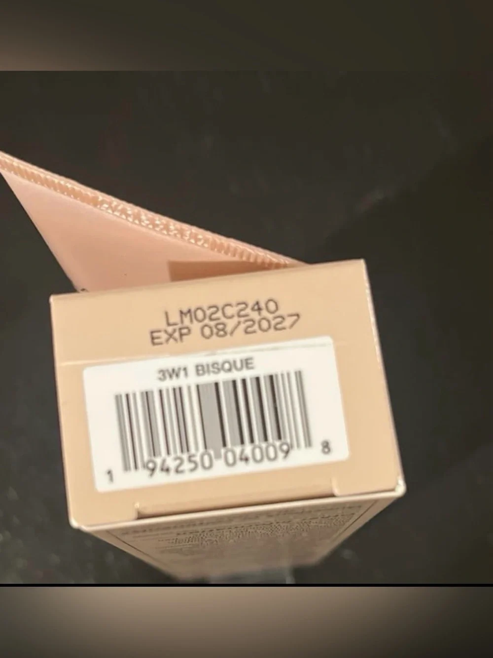 Laura Mercier Tinted Moisturizer shade 3W1 Bisque